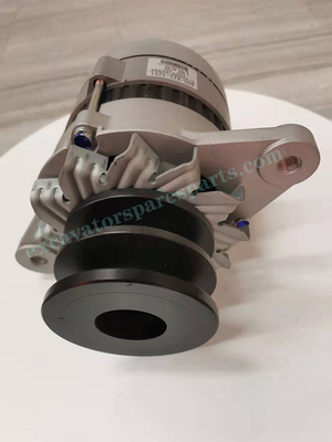 600-821-5620 600-821-5630掘削機の予備品エンジン6D125の交流発電機